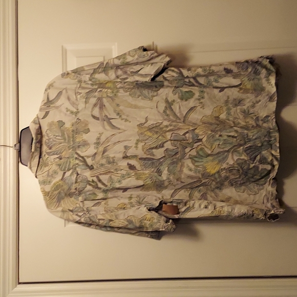 Men's Tommy Bahama shirt - Picture 6 of 7